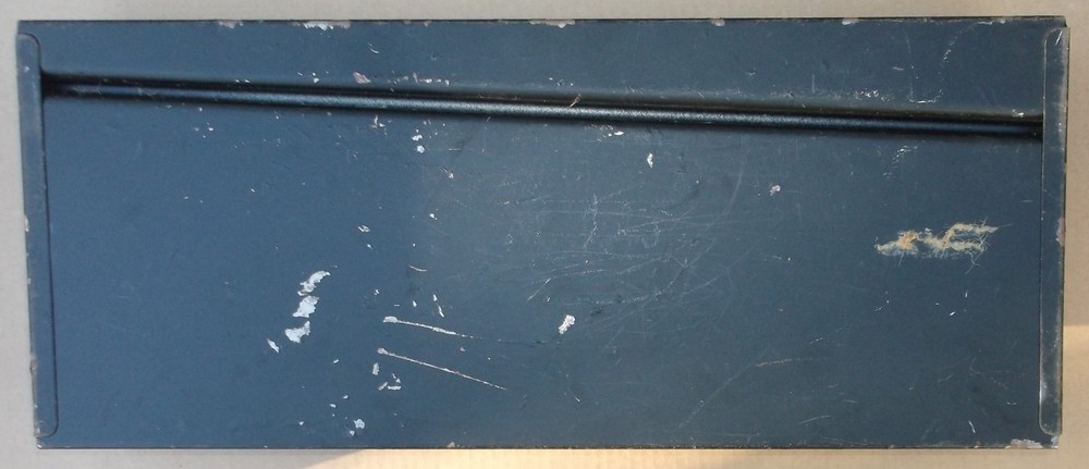VINTAGE STACK ON METAL TOOLBOX 20" x 9” x 8 1/2” TOOL BOX RUSTY BOX MAN CAVE