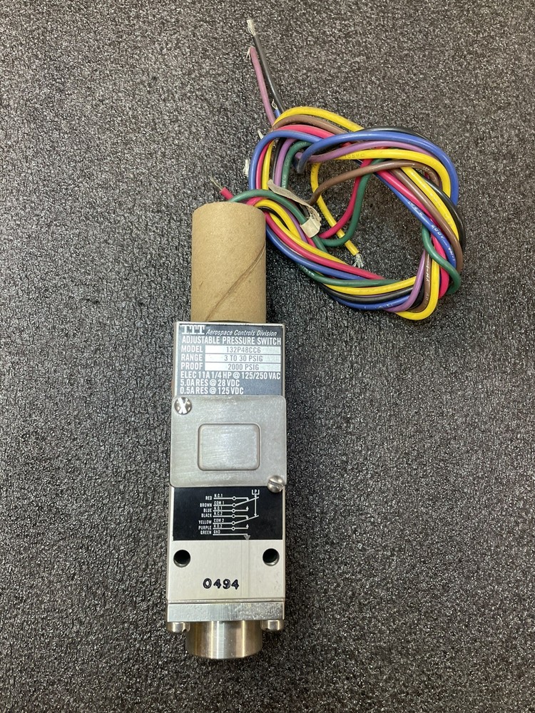 ITT AEROSPACE CONTROLS DIVISION ADJUSTABLE PRESSURE SWITCH 132P48CC6 NOS