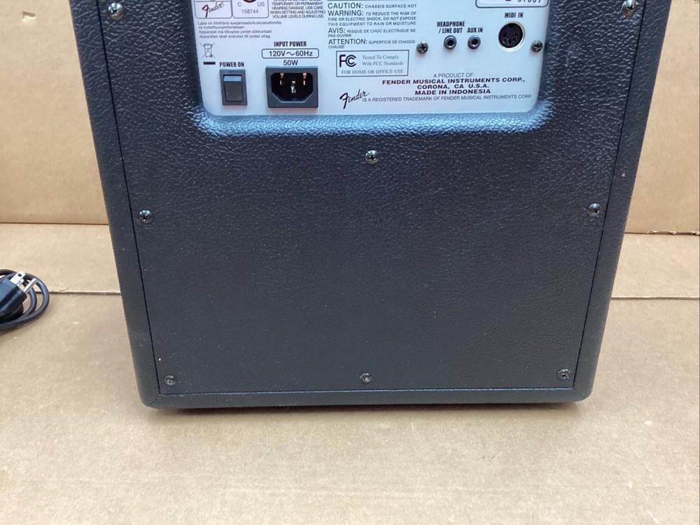 Fender G-Dec Junior Electric Guitar Amp Amplifier Type pr 718