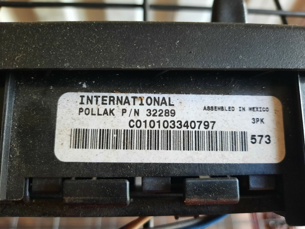 International Prostar Durastar Switch Panel - 3549776C4