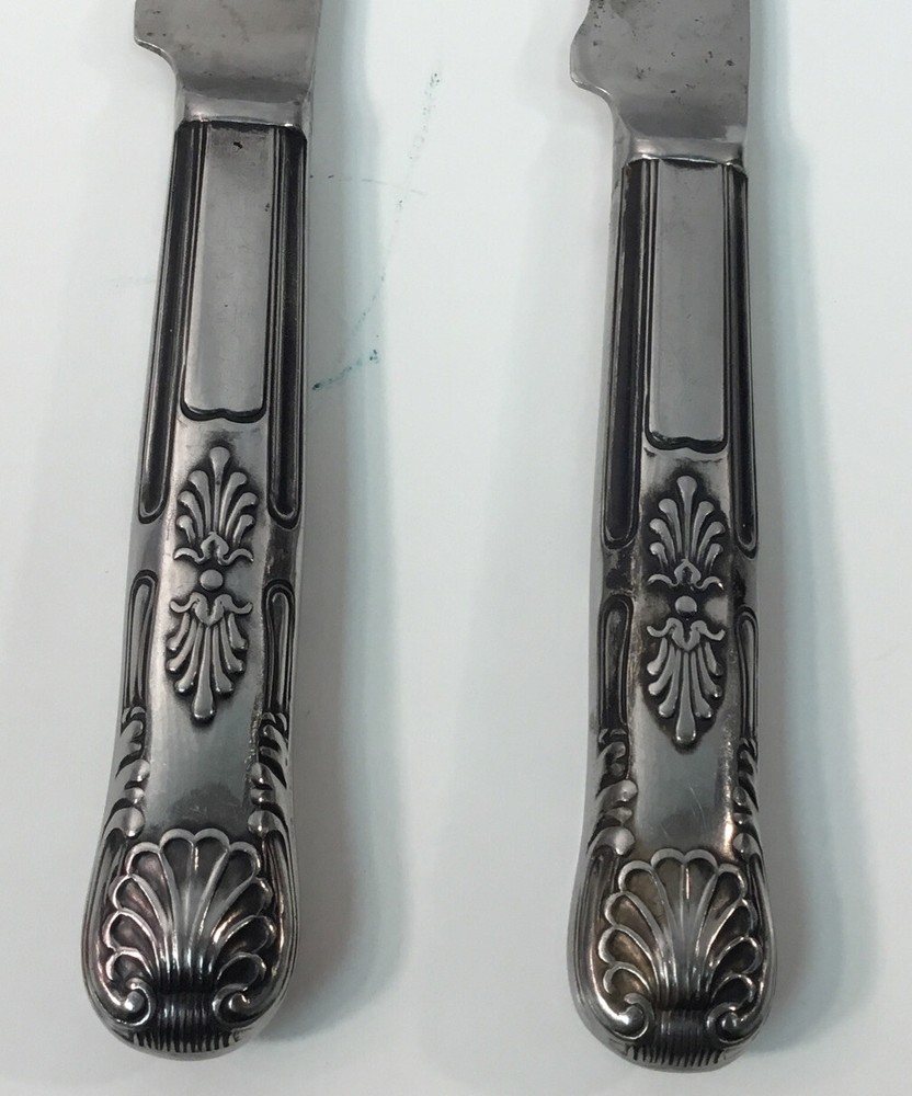 Regent stainless 2 knives