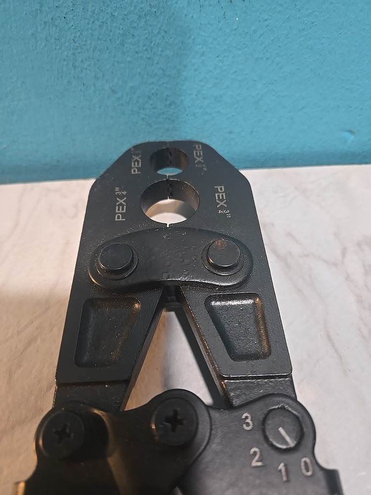 Apollo 1/2 in. and 3/4 in. PEX-B Crimp Tool