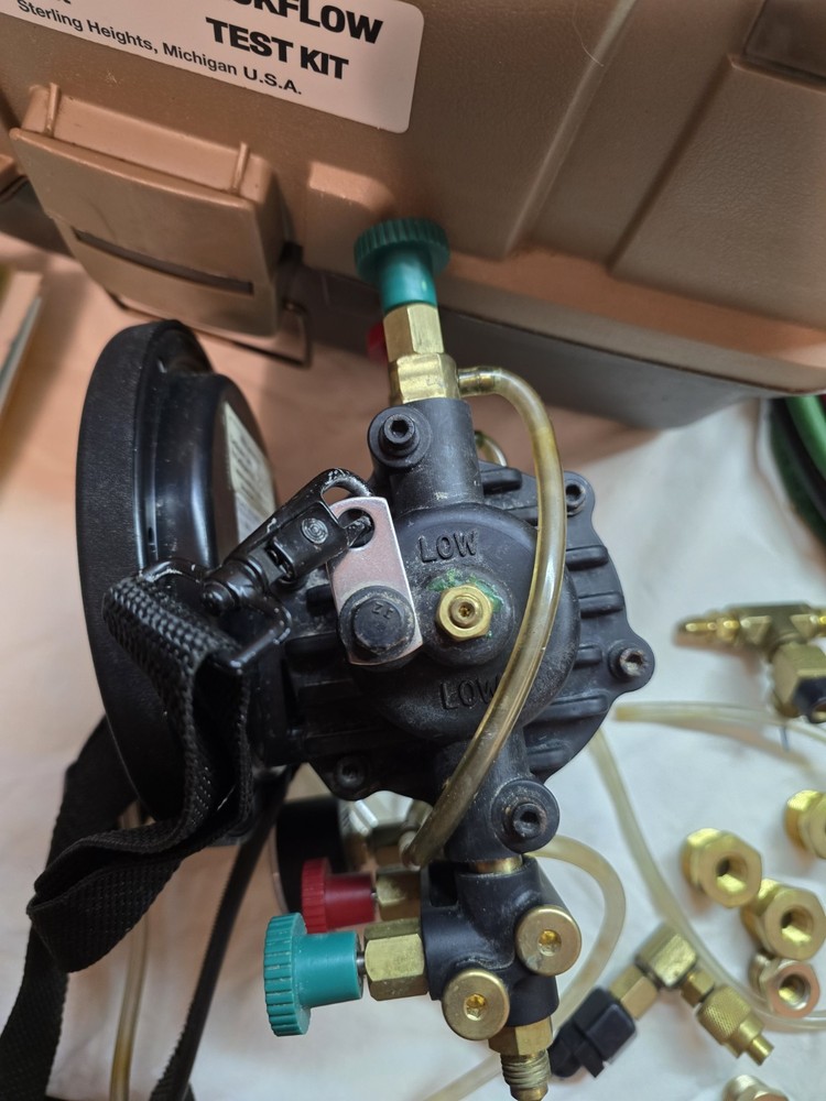 Used - Midwest Model 845-5 Backflow Test Kit