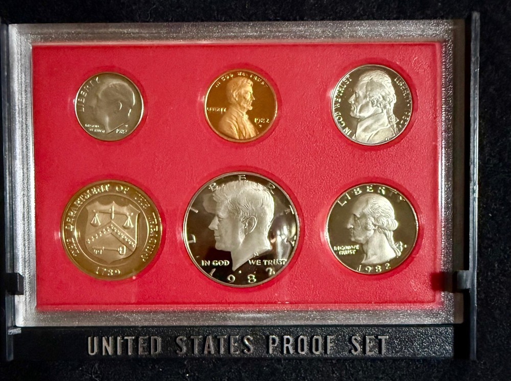 U.S. Mint 1982 Proof Set Uncirculated with Original Packaging