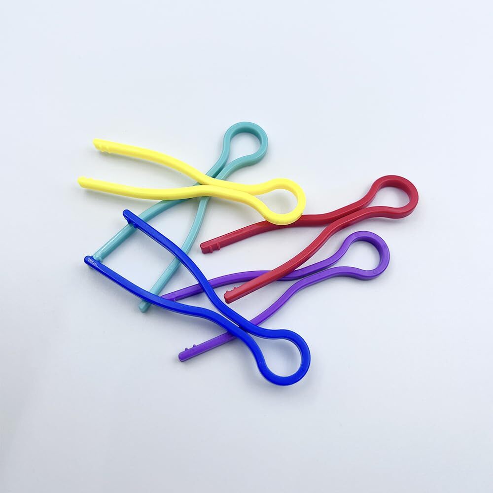 100Pcs Bobbin Thread Holders 5 Colors Bobbin Clips Thread and Bobbin Organize...