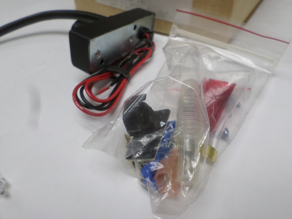 Littlite L-9/12 Task Light with Mounting Chassis (Missing Shield)