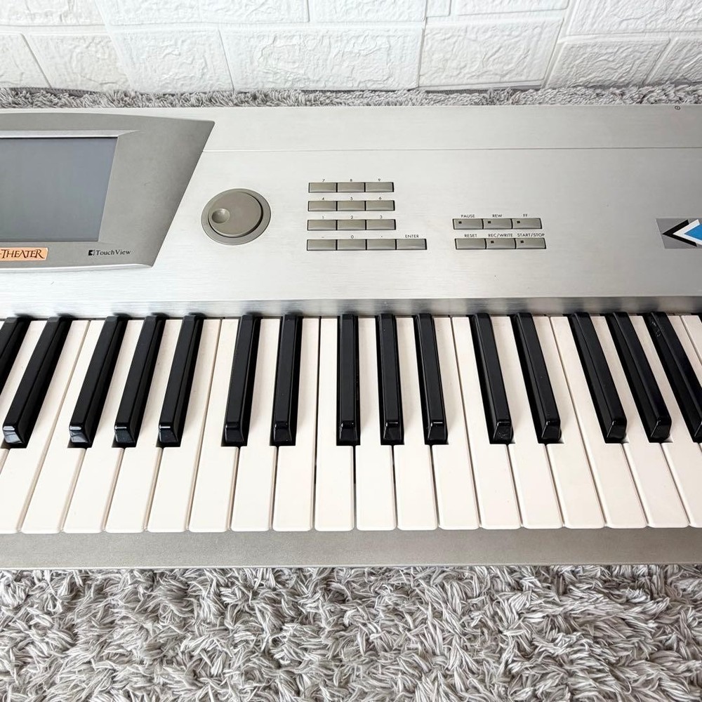 Korg Trinity V3 PRO Synthesizer Digital Workstation Pro Audio Equipment