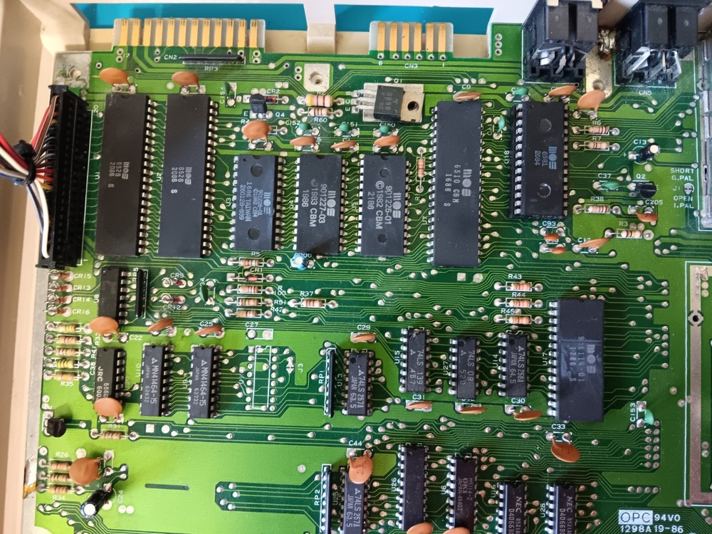 CLEANED, TESTED, WORKING, and RECAPPED NTSC Commodore 64.
