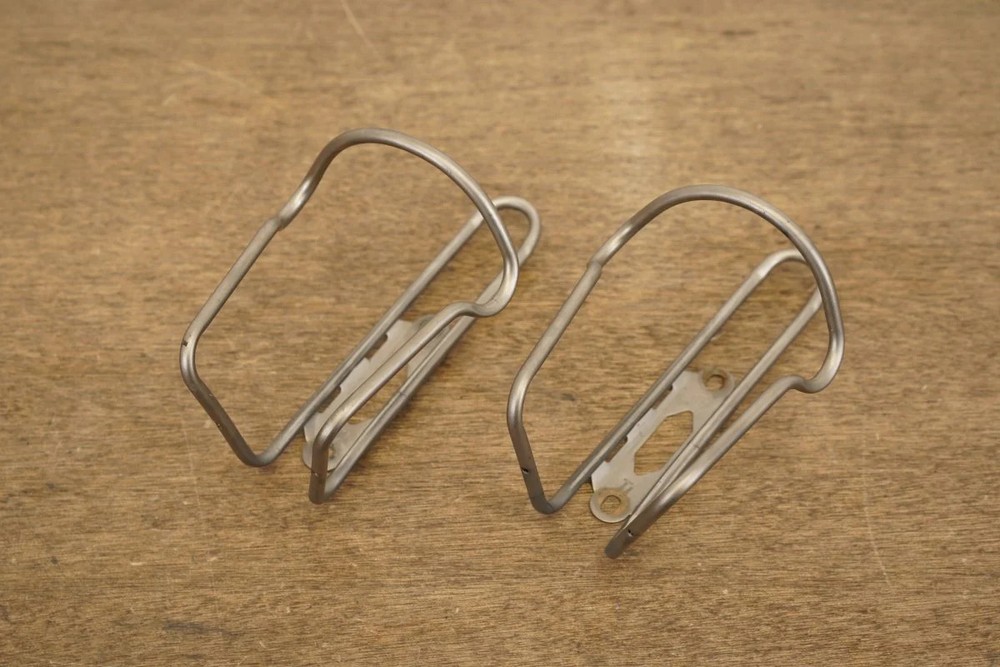 (2) Blackburn Titanium Water Bottle Cages 56g
