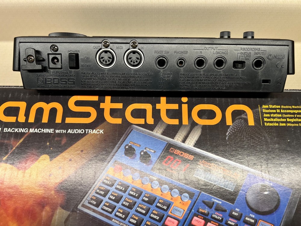 Boss Jamstation JS-5 BACKING MACHINE with AUDIO TRACK