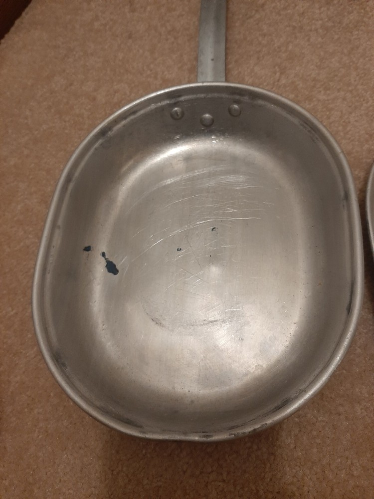 Vintage 1945 WWII US GI Army Military AGM Co. Aluminum Folding Handle Mess Kit