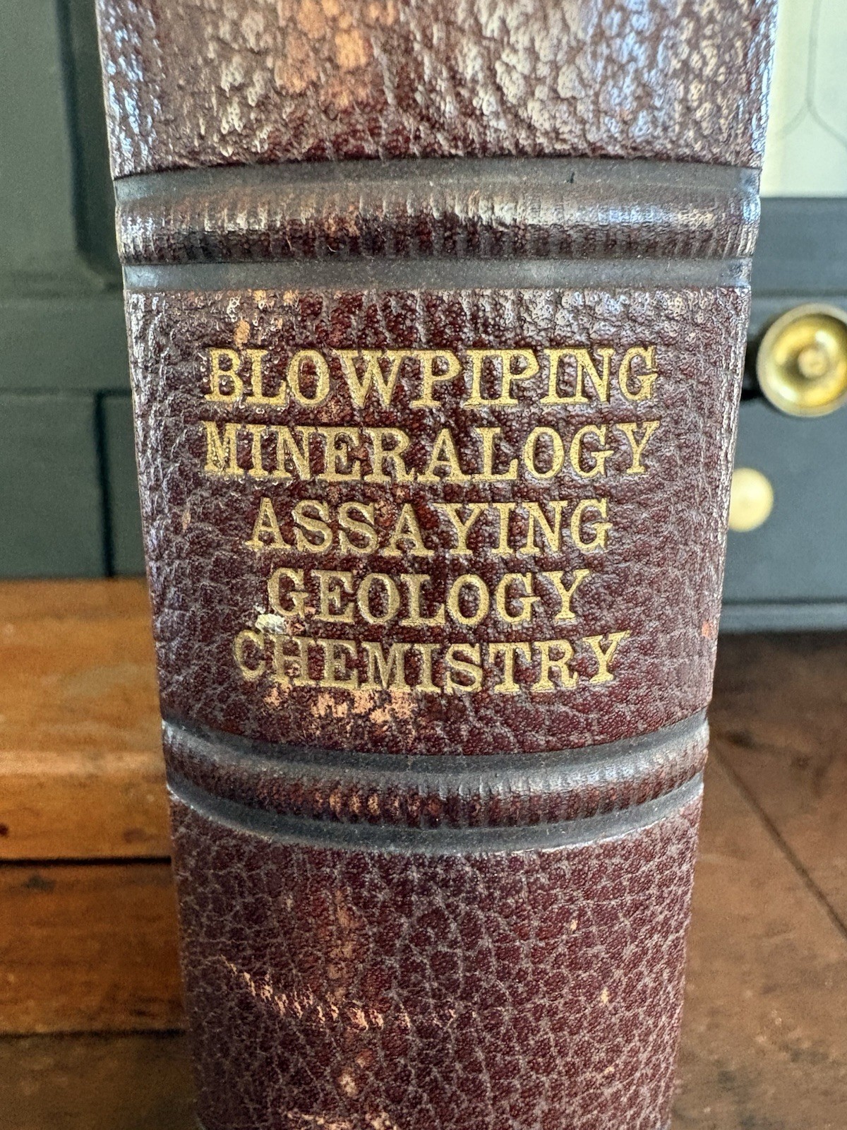 I.C.S. Blow Pipe,mineralogy,Assaying,Geology & Chemistry Book For Assaying Mine