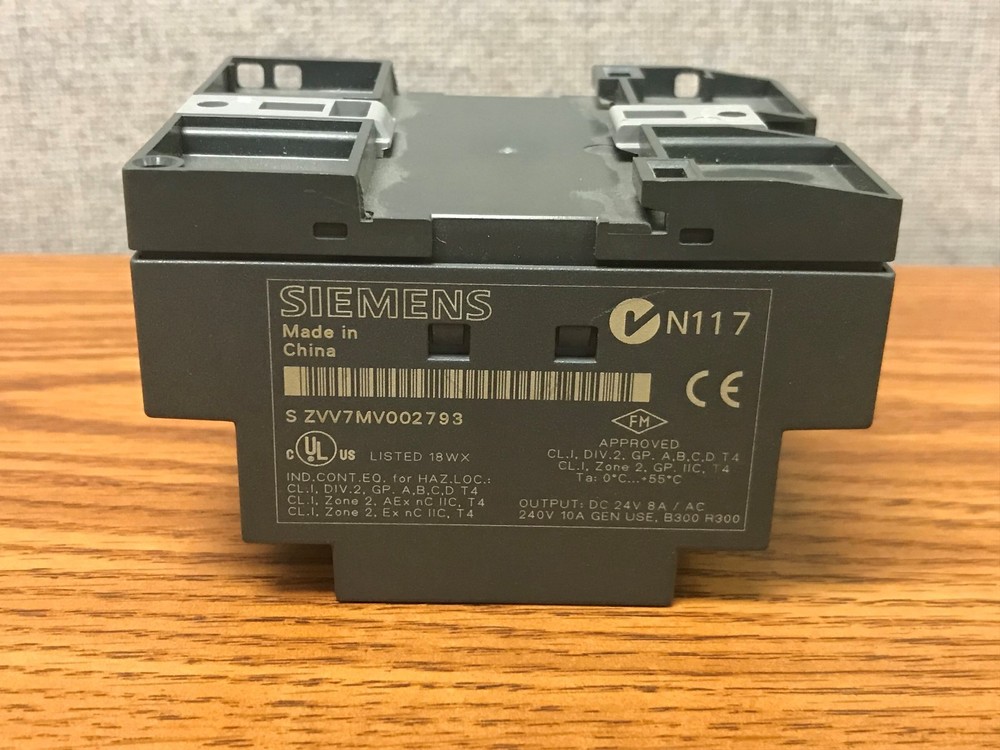 Siemens 6ED10521MD000BA5 Logic Module