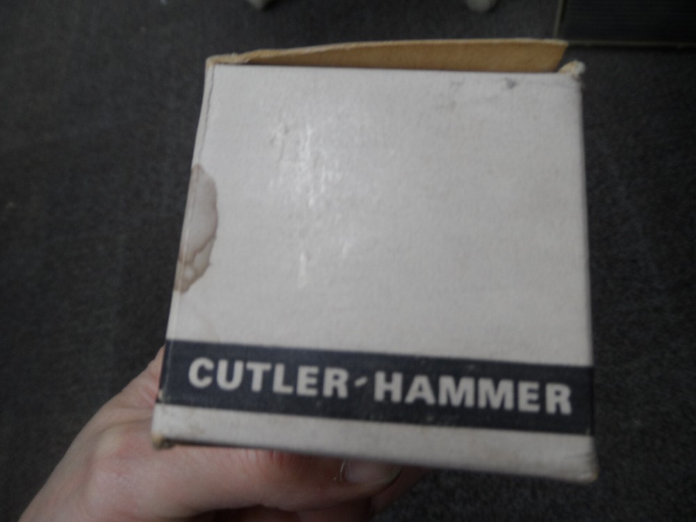 CUTLER HAMMER TIME DELAY RELAY 7080 K27