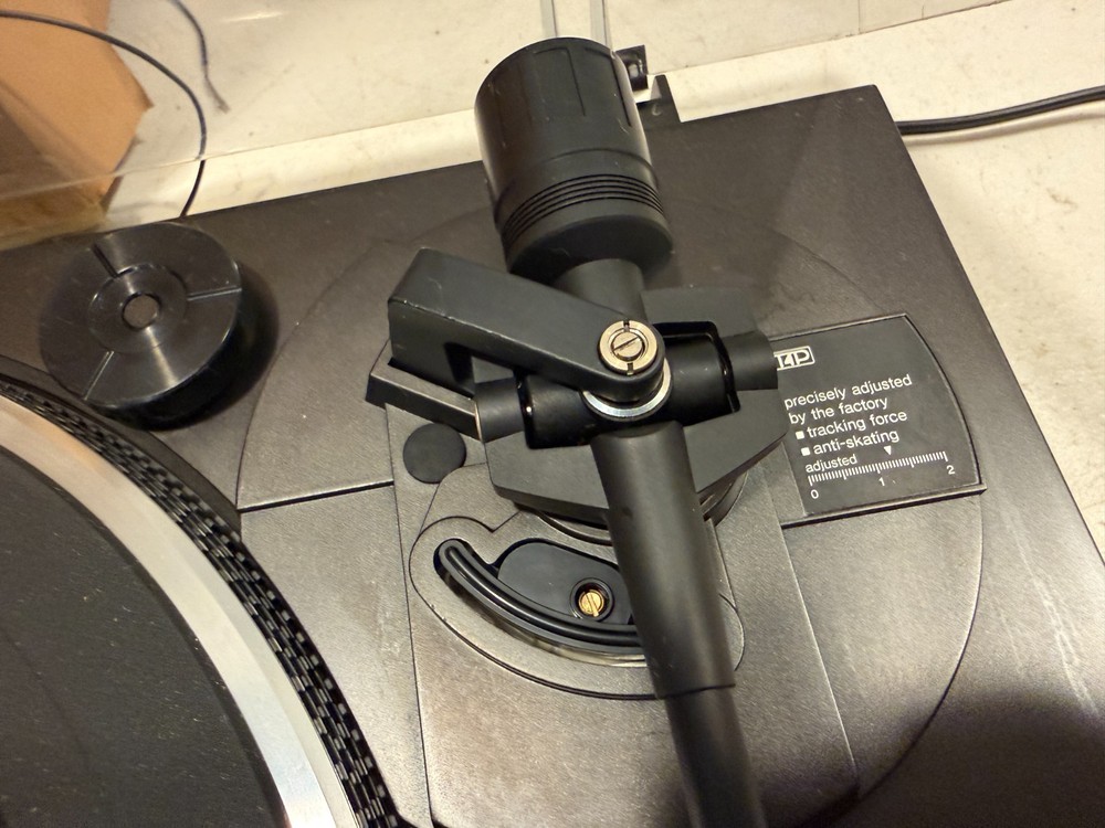 Technics SL-BD22 (k) Semi-Automatic Turntable