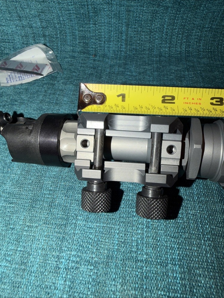 SUREFIRE Tactical Light System With Mount and pressure switch-new