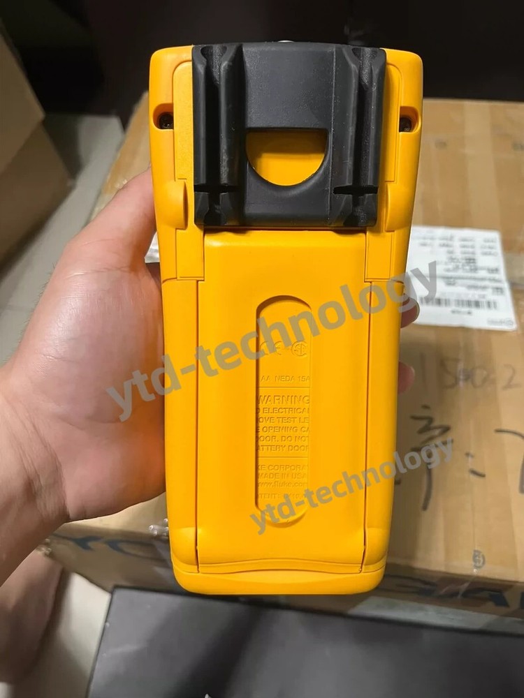Fluke 726 Multifunction Process Calibrator Calibrated /tested good