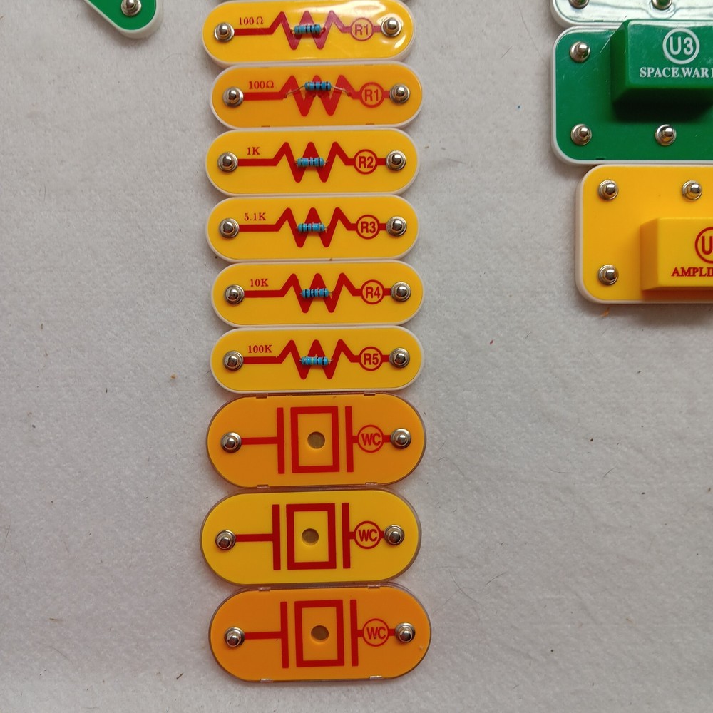 Elenco Snap Circuits Lot Projects 1-101, 102-305