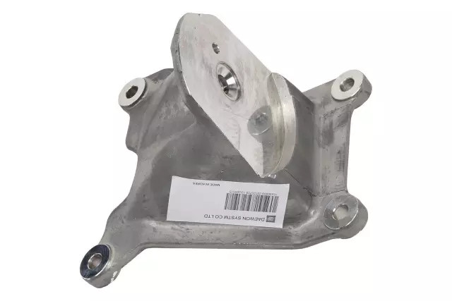 Genuine GM Driver Side Engine Mount Bracket 15936699