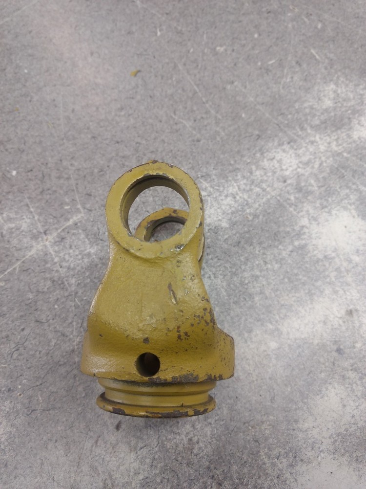 041187 PTO YOKE
