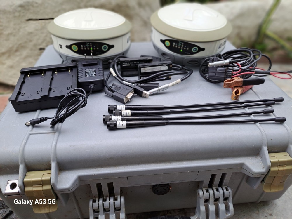 CARLSON BRX5 BASE & ROVER GPS SYSTEM