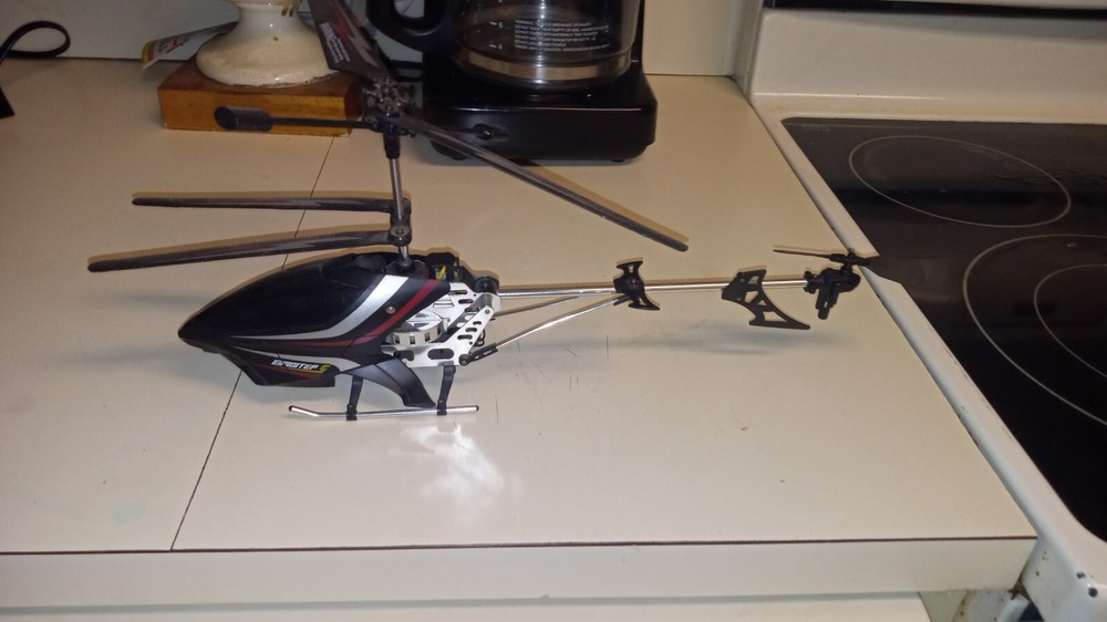 Remote Control Eipiditep 5 Gyro Helicopter  (No Remote) Vg Condition
