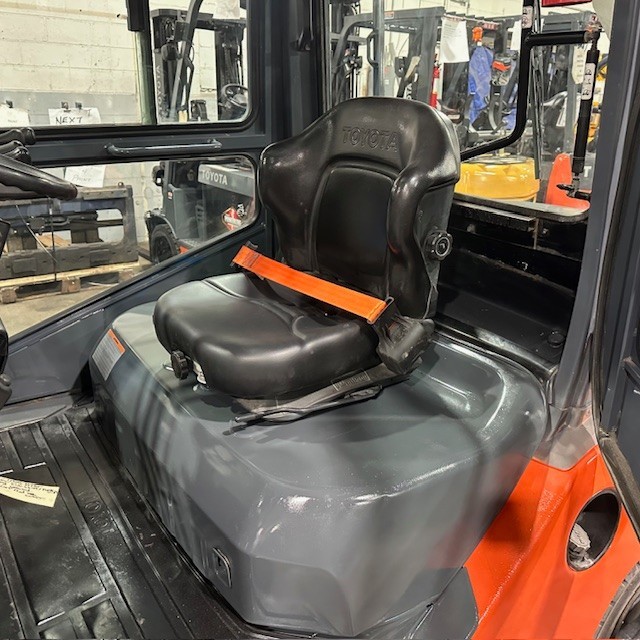 2020 Toyota 8FD40U 9000lb Diesel Used Forklift Triple Mast Sideshift 7860 Hours