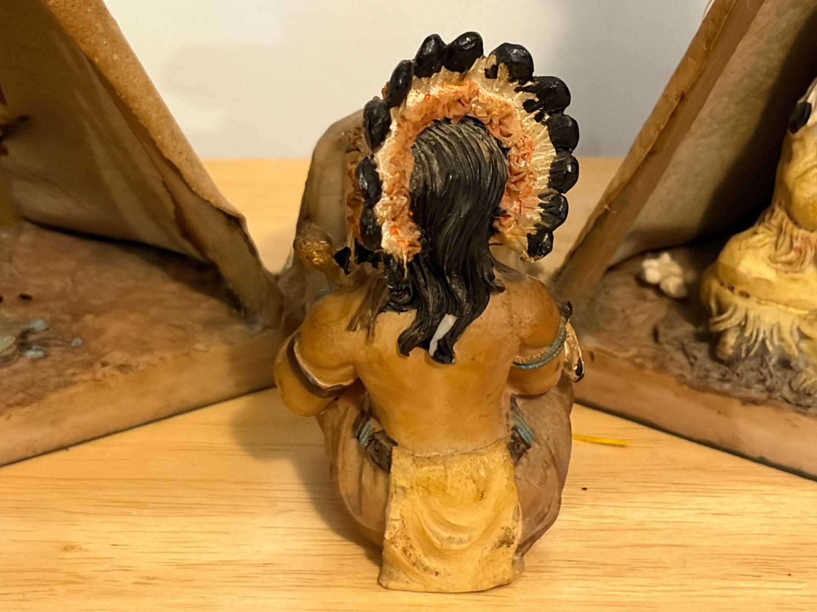 Native American Family w/ Chief Teepee Opens Cooking Working Hinged 16"x 9" NICE