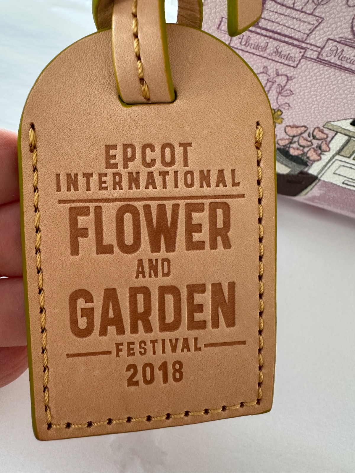 DISNEY DOONEY & BOURKE 2018 FLOWER & GARDEN MINNIE FIGARO CROSSBODY NEW