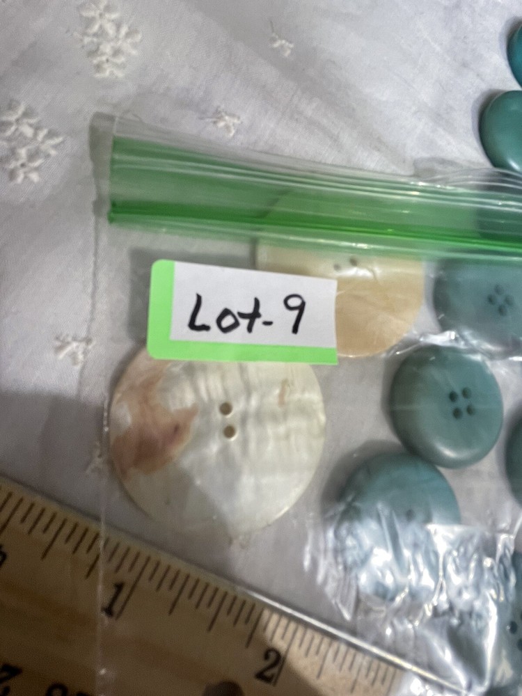 Plastic Mixed Shell Mop Lot Sewing Crafting Buttons Lot 9