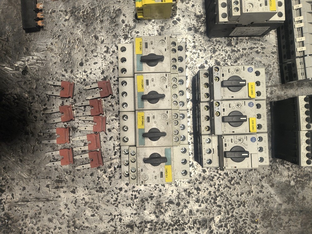 Siemens Controls Lot