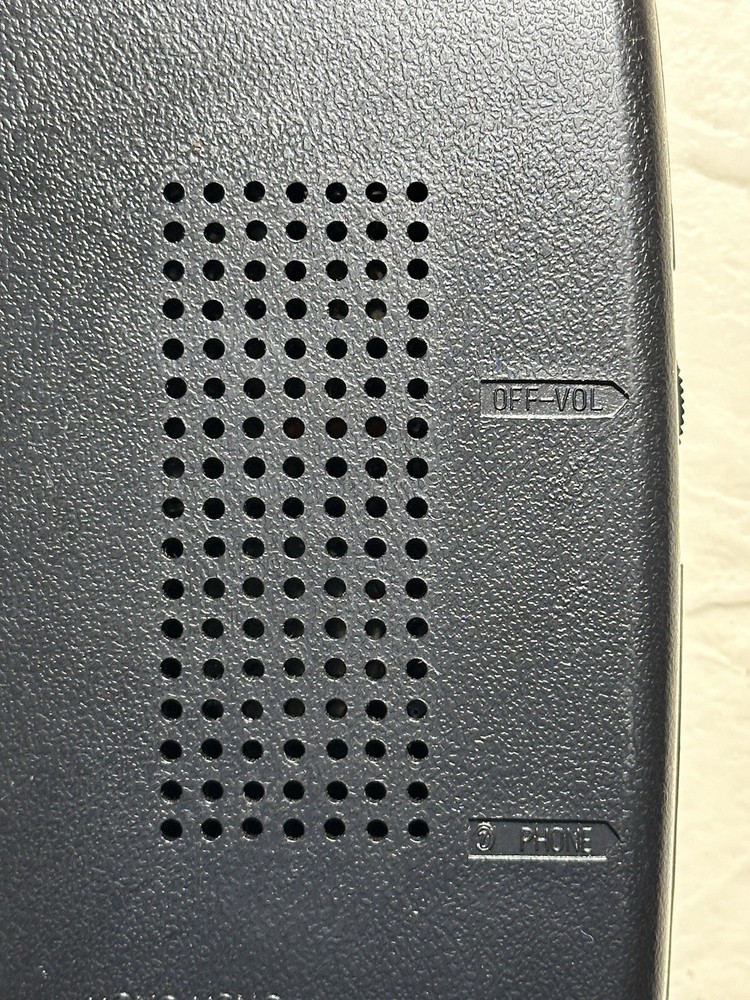 Stewart De Luxe Solid State Radio Vintage