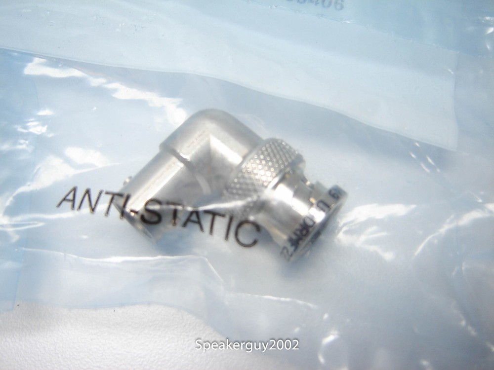 6 Pack / Trompeter BNC Adapters / 90 Degree - Right Angle / UADRF220 -- CBL2