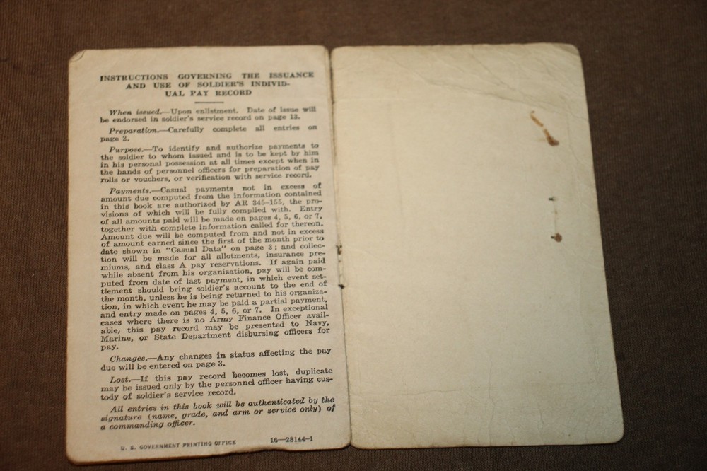 Original WW2 U.S. Army Air Forces Serviceman's (Pvt) Pay Record Booklet, 1943 d.