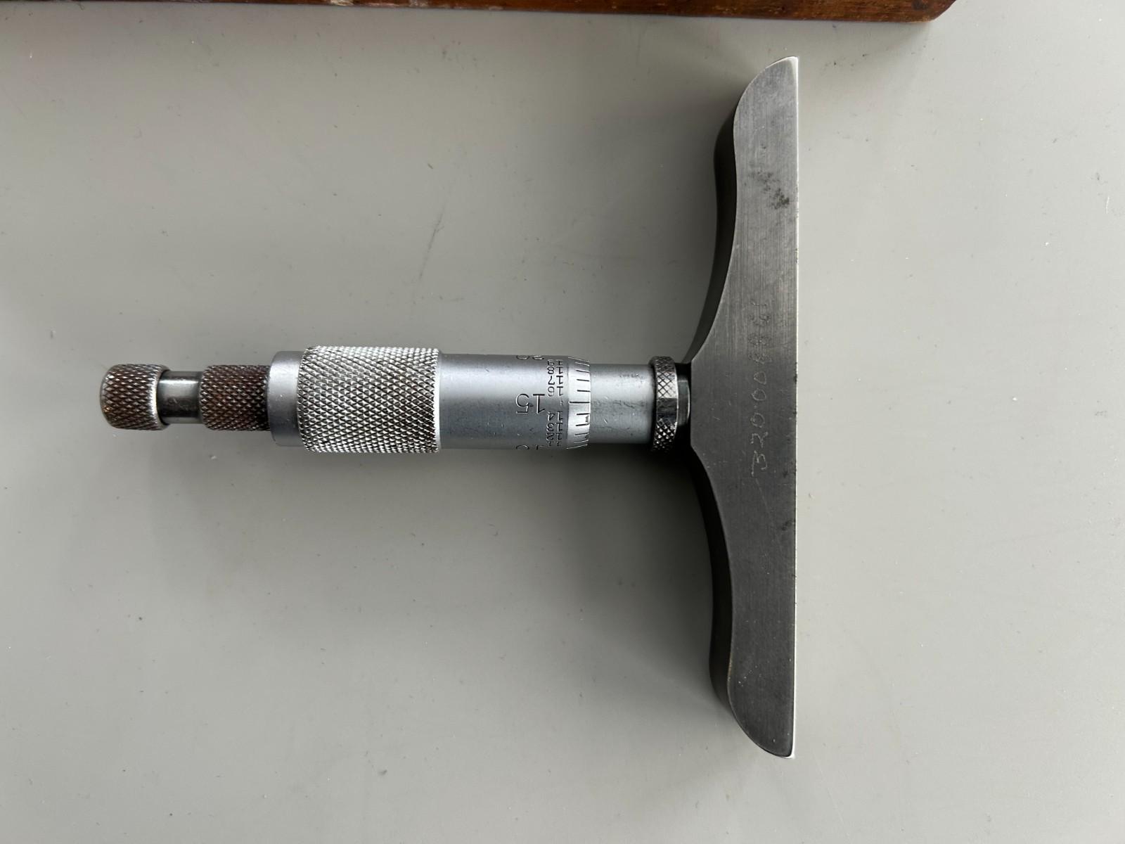 STARRETT 445 MICROMETER KIT WITH WOOD CASE BOTTOM 9 RODS