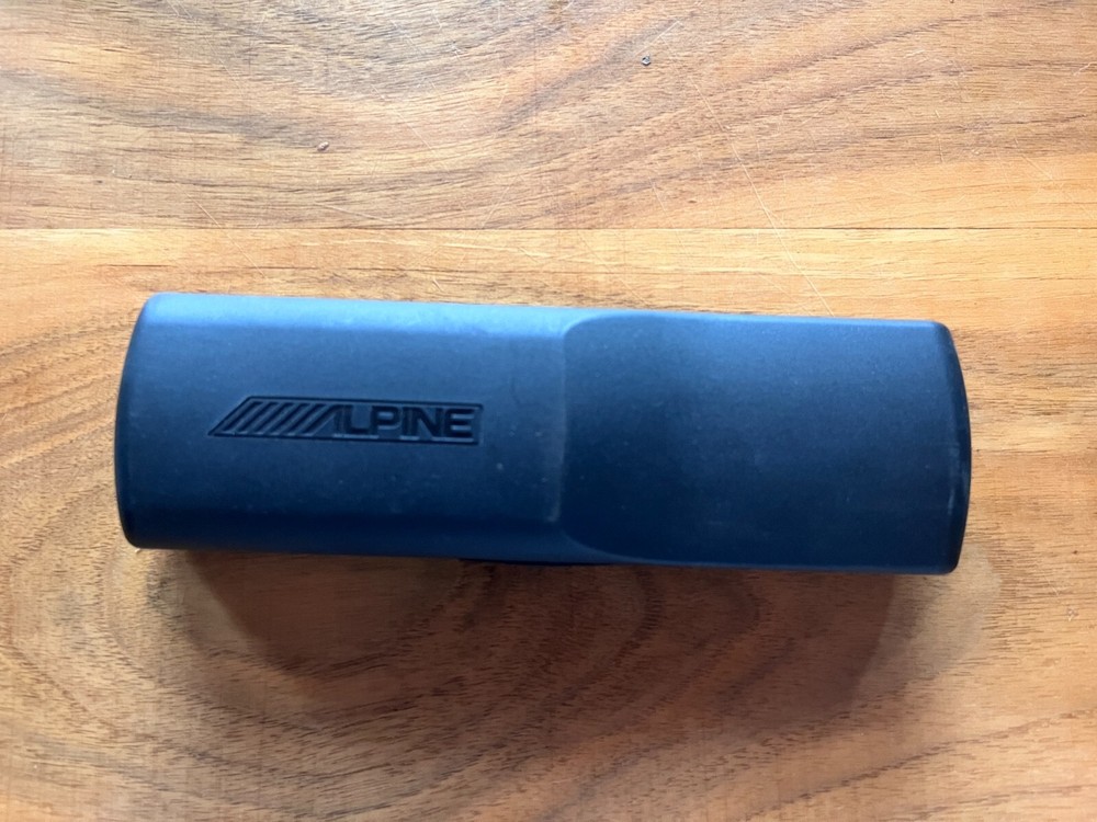 Alpine CDE-125BT Receiver Faceplate