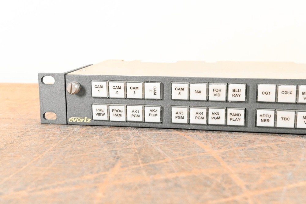 Evertz Quartz CP-2402 1RU 29-Button Remote Control Panel CG007AE