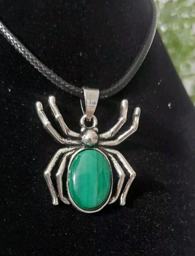 Spider Pendant Malachite