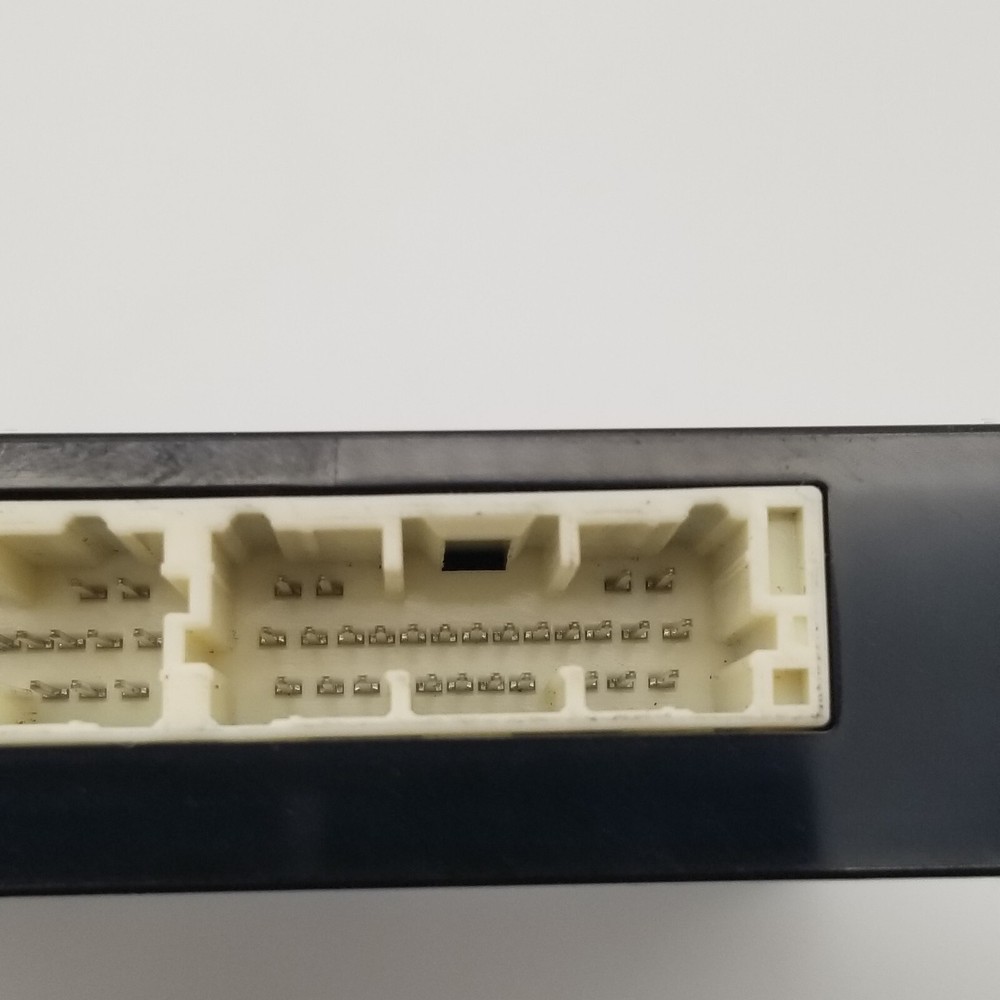 16-18 TOYOTA PRIUS THEFT-LOCKING SECURITY CONTROL MODULE ECM ASSEMBLY