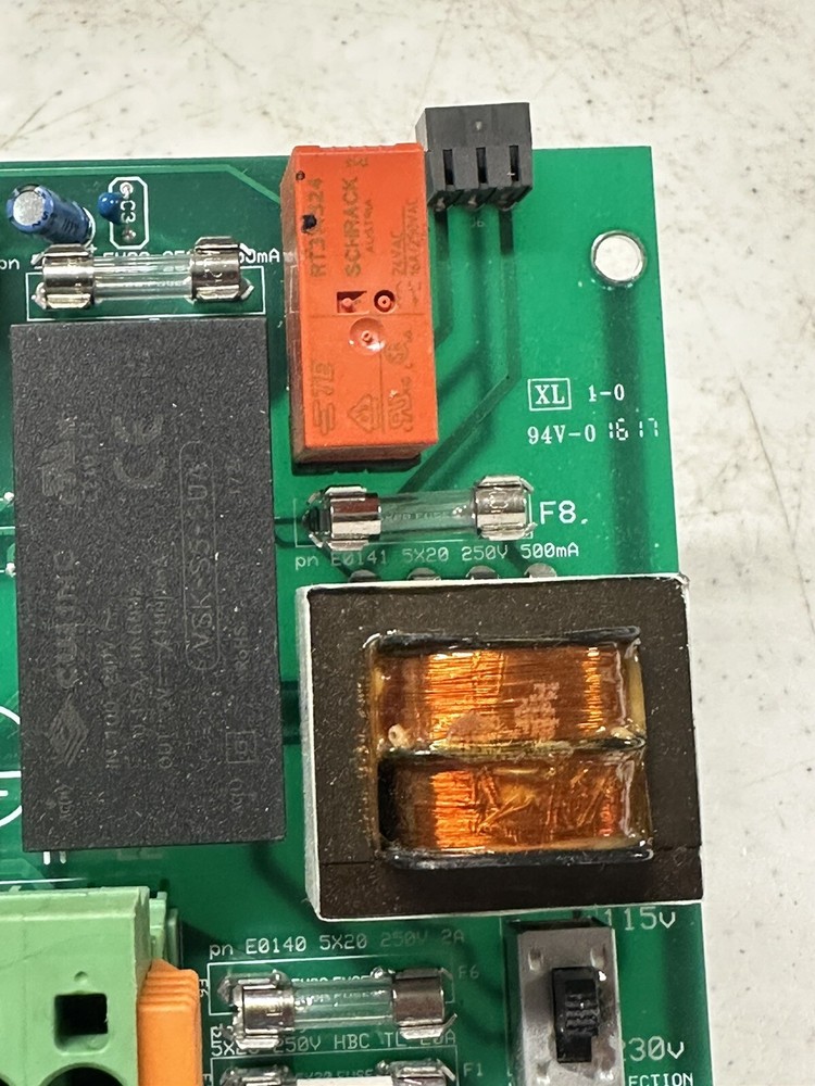 DEAN DENTAL SYSTEMS P/N:E0079 CONTROLLER CIRCUIT BOARD 94V.0 Untested