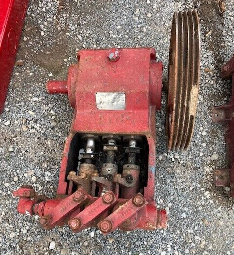 FMC TRIPLEX PUMP  M0810S0