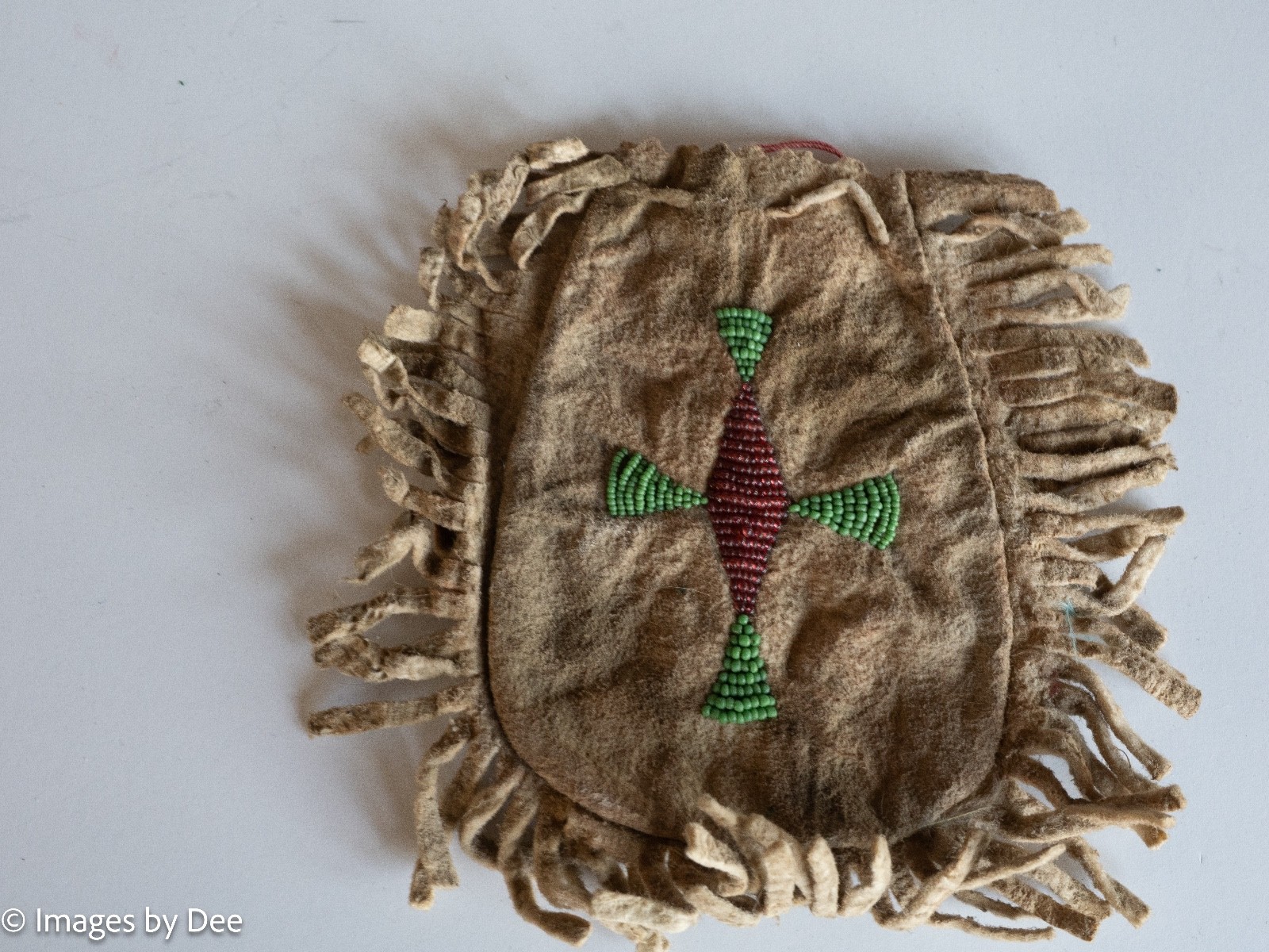 Small Sioux beaded medicine bag early 1900's