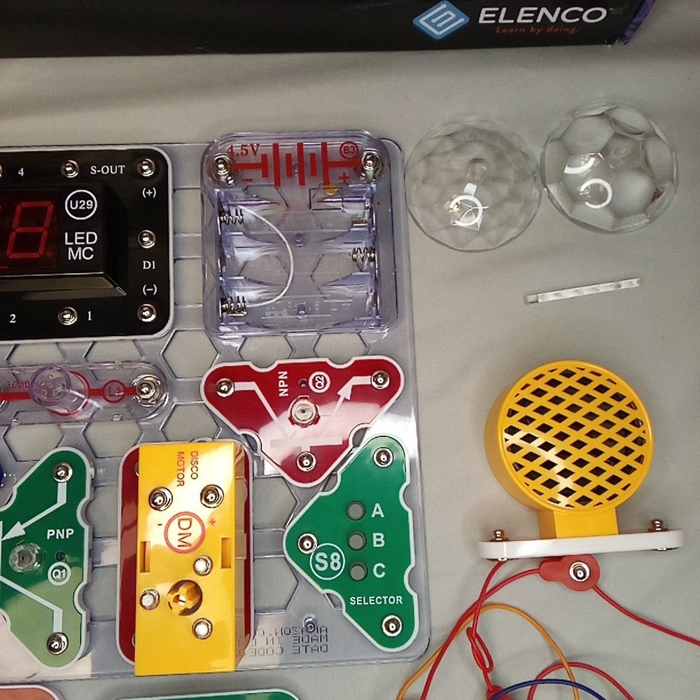 Elenco Snap Circuits Arcade SCA200 Electronic Build And Play Game Complete Set