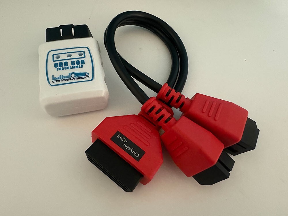 RAM 12" UAX UCONNECT 4C RADIO INTEGRATION PROGRAMMER + SECURITY BYPAS CABLE