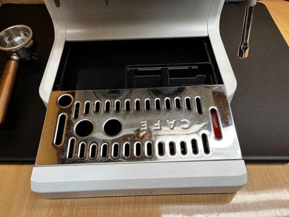 Café Bellissimo Semi Automatic Espresso Machine -White-WiFi Connected