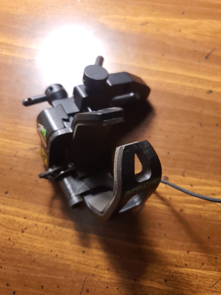 New Archery Products Apache Dropaway Arrow Rest Black Left-hand