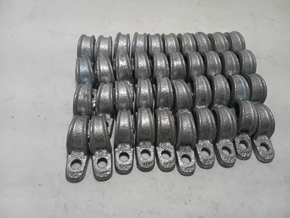 1/2" unmarked Iron Strap Pipe (F13D1)