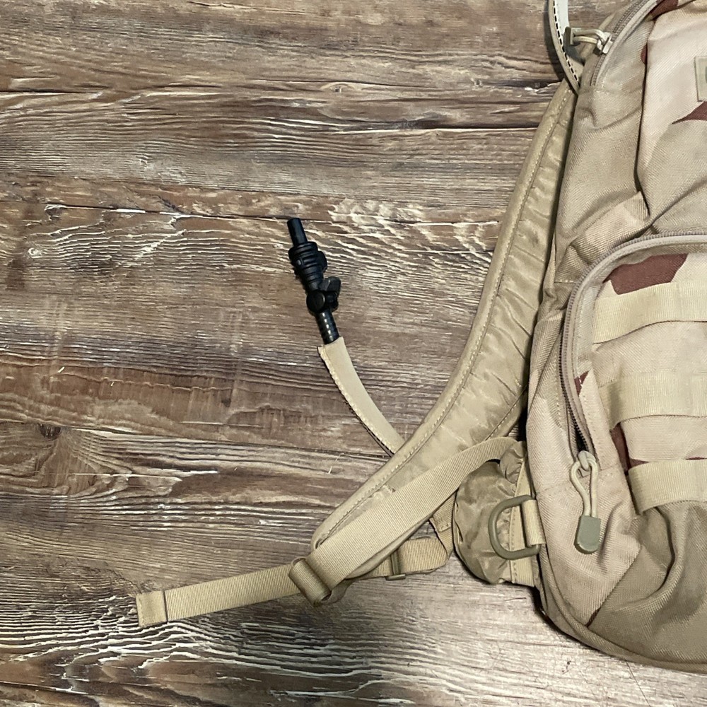 Camelbak M.U.L.E. Maximum Gear Desert Camo hydration pack Without Bladder