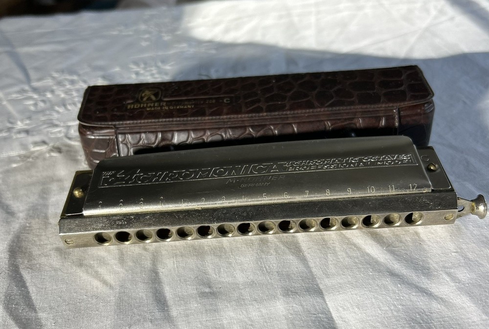 Hohner 280C The 64 Chromonica Harmonica 4 Chromatic Octaves professional Model