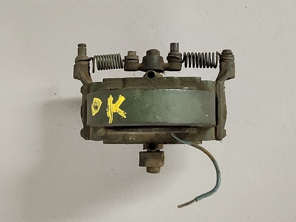 Webster M Magneto Roller Hit & Miss Gas Engine Missing Cover